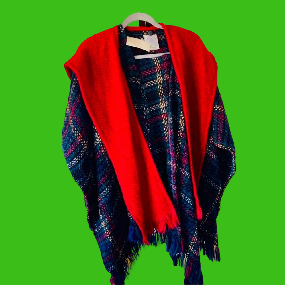 IRELAND Navy Plaid Cape Handmade in Drogeha Co. Louth, Boyne Valley Weavers NEW